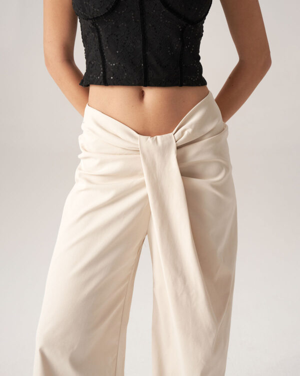Bettydress-White Pleated Wide-Leg Pants - Image 2